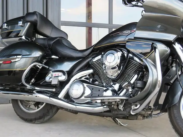 2011 Kawasaki Vulcan 1700 Voyager in Sport Touring in Cambridge - Image 8