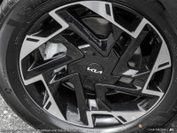 The 2025 Kia Sportage PHEV SX offers the perfect blend of eco-friendly efficiency and premium perfor... (image 5)