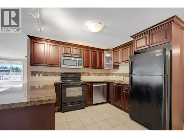 403 1310 VICTORIA STREET Squamish, British Columbia in Condos for Sale in Sunshine Coast - Image 6