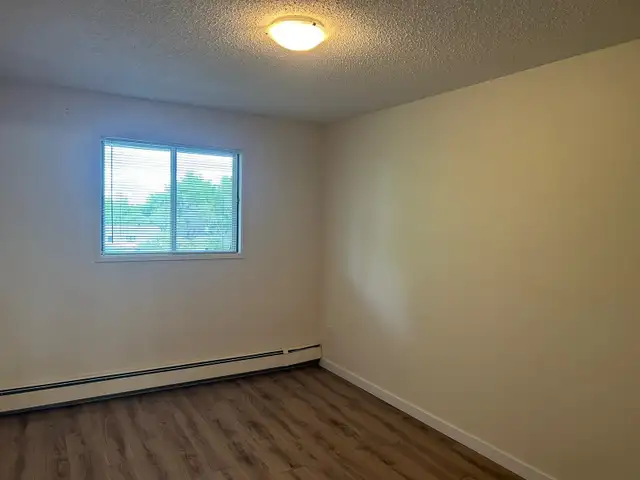 IN-SUITE WASHER & DRYER / ELEVATOR! in Long Term Rentals in Prince Albert - Image 8