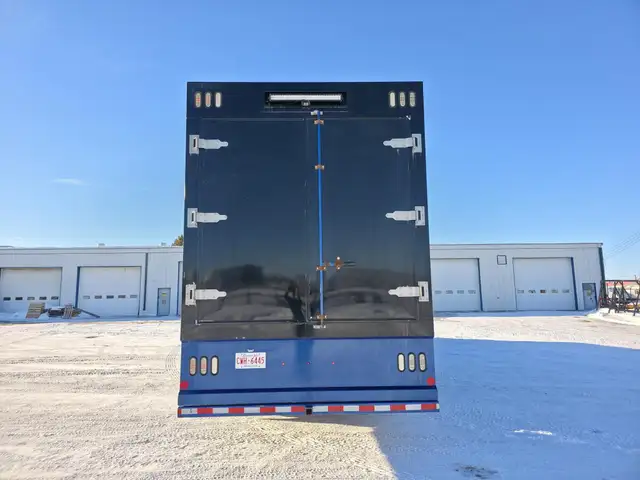 2013 KENWORTH W900 in Heavy Trucks in Saskatoon - Image 8