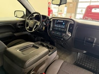 1 Owner, O Accident, Western Unit with Great Service History Used Chevrolet Silverado CW Autoking 5.... (image 9)
