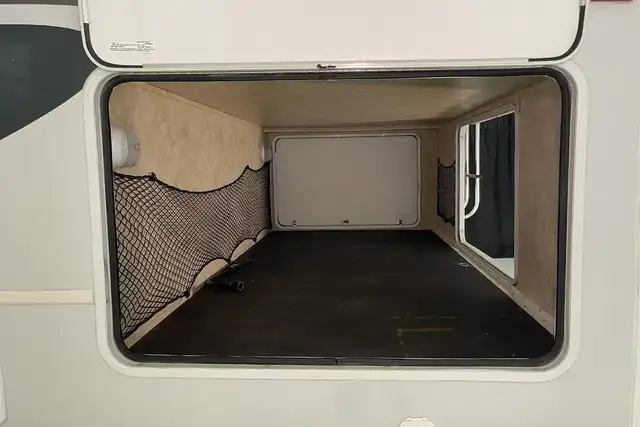 2010 Jayco Greyhawk 31GS - Pre-Owned Class C Motorhome in RVs & Motorhomes in Red Deer - Image 11