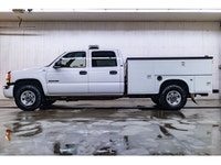 **ACCIDENT FREE - MECHANICALLY CERTIFIED** County of Red Deer Vehicle 153,772 KM This 2005 GMC Sierr... (image 1)