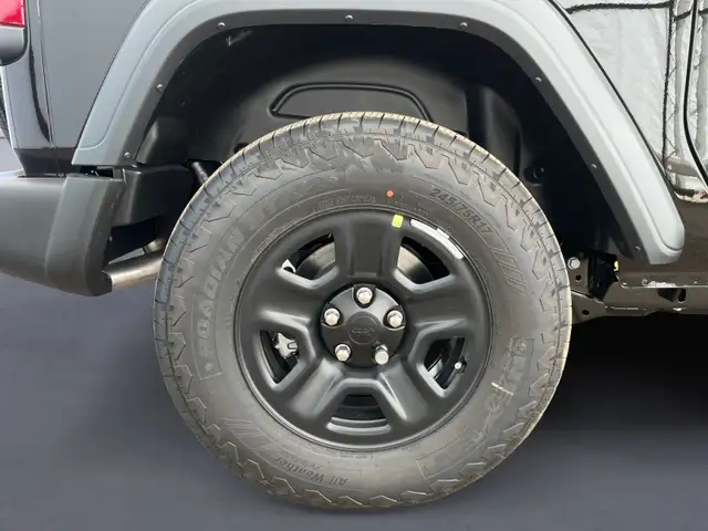 2025 Jeep Wrangler Sport 2 Door 4x4 in Cars & Trucks in Ottawa - Image 10