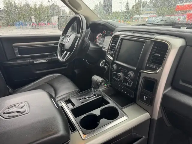 2013 Ram 1500 Sport / Crew Cab / 5'7" Box / 4x4 / Leather in Cars & Trucks in Delta/Surrey/Langley - Image 13