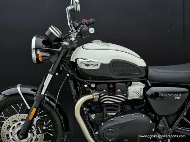 2024 Triumph Bonneville T100 Jet Black in Street, Cruisers & Choppers in Oshawa / Durham Region - Image 20