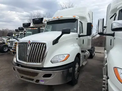 2020 International LT625 Highway Tractor with Cummins X15 450hp with 12 Speed Automatic Transmission...