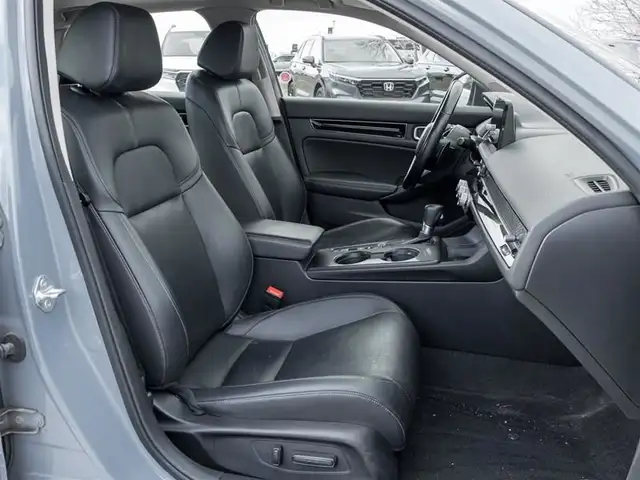 2022 Honda Civic Sedan Touring in Cars & Trucks in Oakville / Halton Region - Image 23