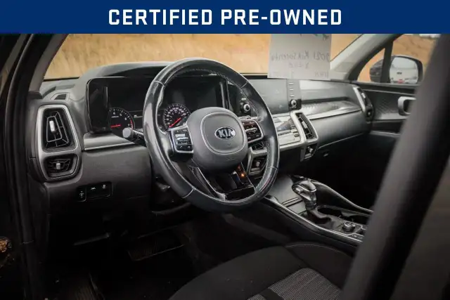 2021 Kia Sorento 2.5T X-Line in Cars & Trucks in St. John's - Image 9