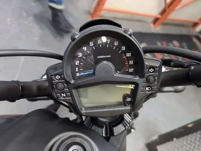 2025 Kawasaki Vulcan S Metallic Matte Graphite Gray in Street, Cruisers & Choppers in Calgary - Image 15