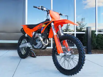 Finance from $100 bi-weekly!* Click "Get Financing" to see if you qualify! Apex Cycle 1-888-702-4150...