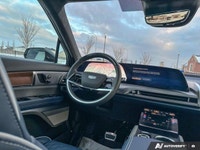 This Cadillac VISTIQ has a dependable Electric engine powering this Automatic transmission. * This C... (image 8)