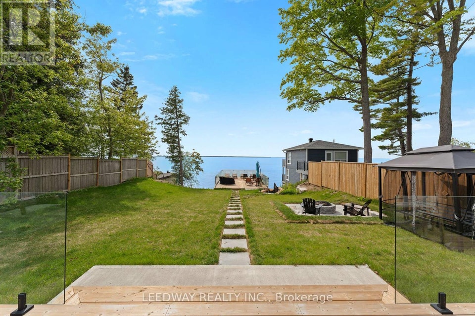 24410 THORAH PARK BOULEVARD Brock, Ontario 4