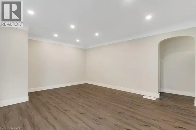 290 MELROSE Avenue Kitchener, Ontario in Houses for Sale in Kitchener / Waterloo - Image 9