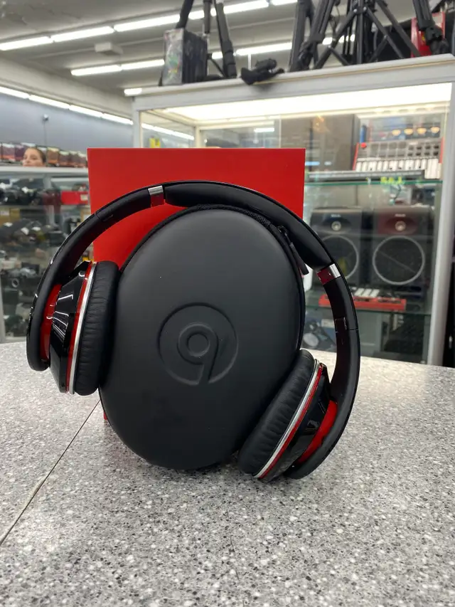 Beats Studio Wired Headphones in Headphones in City of Toronto - Image 3