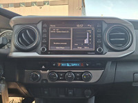 Look at this certified 2021 Toyota Tacoma SR5 Ext'd Cab V6 4X4 | Hard Tri-Fold Tonneau Cover | Power... (image 3)