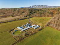 St-Joachim près de Québec, 3.75 acres bâtiments agricoles