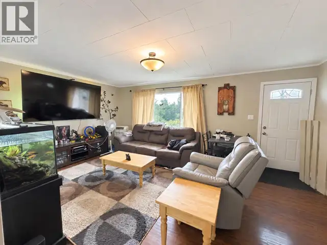915 DOG CREEK ROAD Williams Lake, British Columbia in Houses for Sale in Williams Lake - Image 11