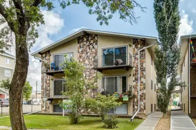 Amenities: Near UofA • Balconies • Affordable Parking Suite & Building: One-bedroom and two-bedroom...