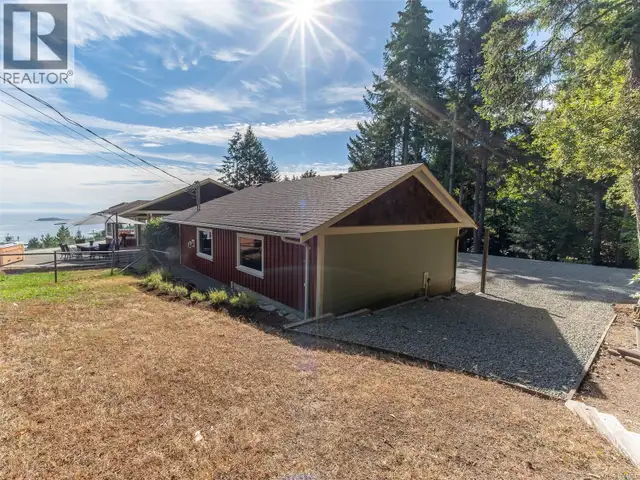 8485 Lisa Lane Lantzville, British Columbia in Houses for Sale in Victoria - Image 15