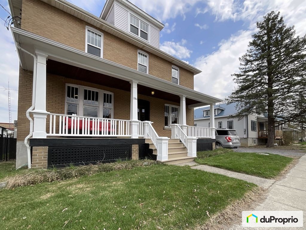 $704,000 - 2 Storey for sale in Lacolle — photo 3