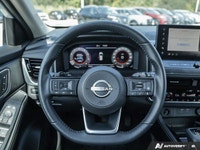 AWD, 10 Speakers, Apple CarPlay/Android Auto, Auto-dimming Rear-View mirror, Emergency communication... (image 9)