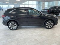 2.0L Intercooled Turbo I4. 1 Speed CVT w/OD. 5 Passengers. Folding Rear Seats. All Wheel Drive. Leat... (image 4)