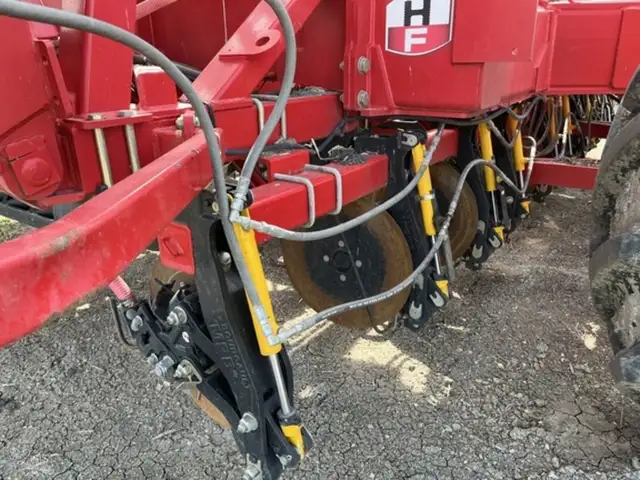2023 Bourgault 3330 SE in Farming Equipment in Swift Current - Image 28