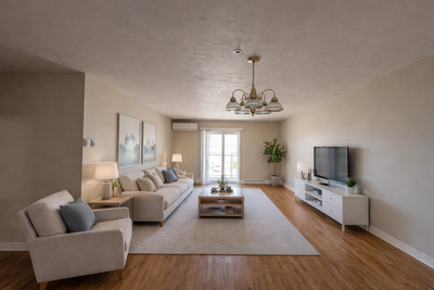 One-Bedroom Apartment Working Professionals & Seniors Welcome Conveniently located on the north side...