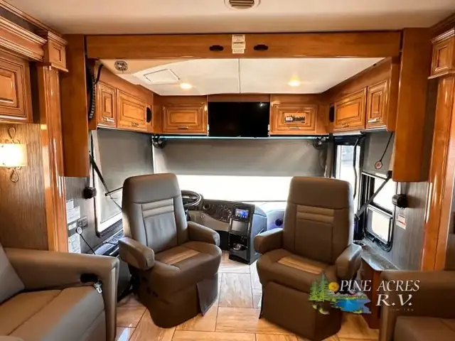 2019 Thor Motor Coach Tuscany 45MX only 020,049 Miles in RVs & Motorhomes in Moncton - Image 19