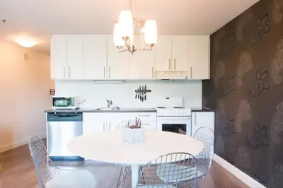 Loft ou 3 disponible 1er juillet VIEUX-QUÉBEC 343 rue Saint-Paul, Québec (G1K 0C8) Construction réce...