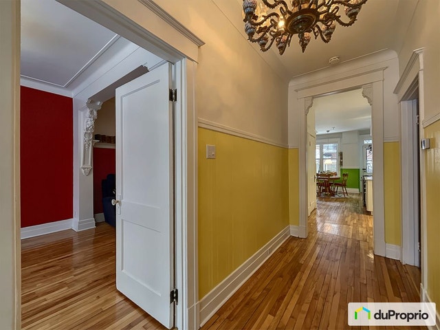 $1,225,000 - Triplex in Villeray / St-Michel / Parc-Extension — photo 2