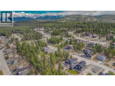 Build your dream home in Cranbrook’s most premier neighbourhood. Discover the perfect canvas for you...