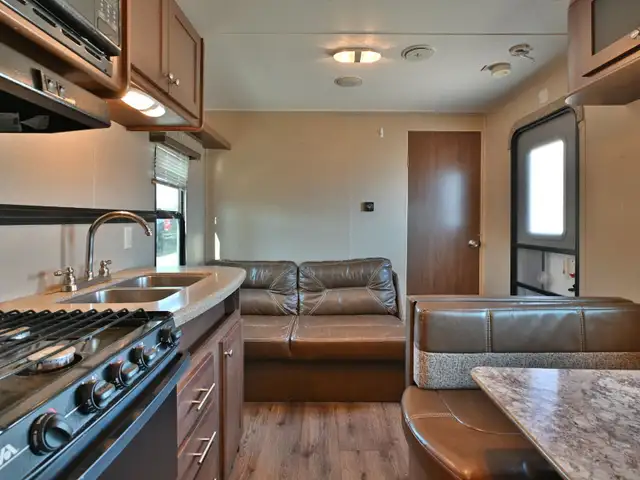 2016 Aspen Trail 2710BH in Travel Trailers & Campers in St. Albert - Image 15