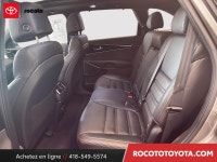 ... Engine: Moteur V6 L/100Km City: 14.0 L/100Km Hwy: 10.1 (image 8)