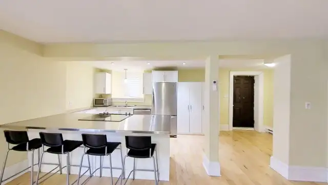 RENOVATED ONE BEDROOM IN BEAUTIFUL SOUTH END HERITAGE PROPERTY! in Long Term Rentals in City of Halifax - Image 4