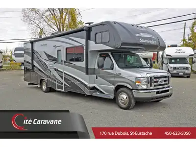 Forest River Sunseeker 3050 avec seulement 47 000km. VR munit de 6 pneus neuf, une peinture extérieu...