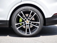 No Luxury Tax! Porsche Approved Warranty Included! This Previous Demonstrator From Porsche Centre Lo... (image 7)