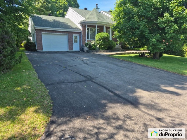 $684,900 - Split Level for sale in Mirabel (Petit-St-Charles) — photo 1
