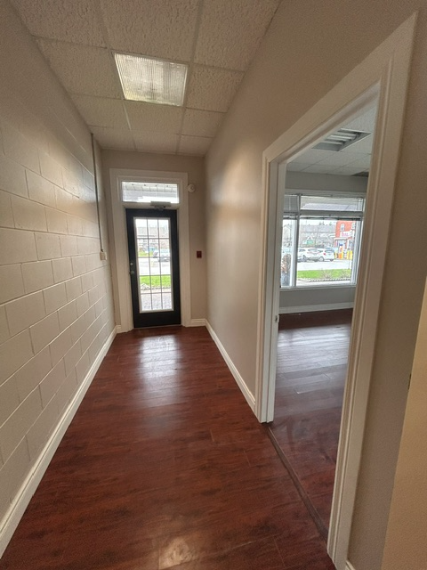 Main Floor Commercial Space with Bonus Basement — Campbellville in Commercial & Office Space for Rent in Oakville / Halton Region - Image 8