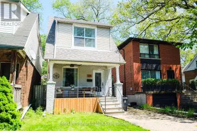 Tucked away in one of East Toronto's most sought-after neighbourhood pockets, Woodbine Lumsden is wh...