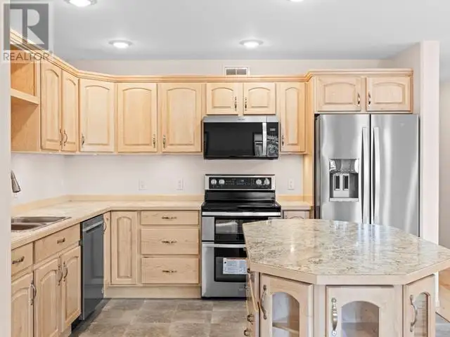 220 WITCH HAZEL DRIVE Whitehorse, Yukon in Houses for Sale in Whitehorse - Image 6