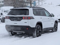 This Jeep Cherokee has a strong Intercooled Turbo Gas/Electric I-4 1.6 L/98 engine powering this Var... (image 7)