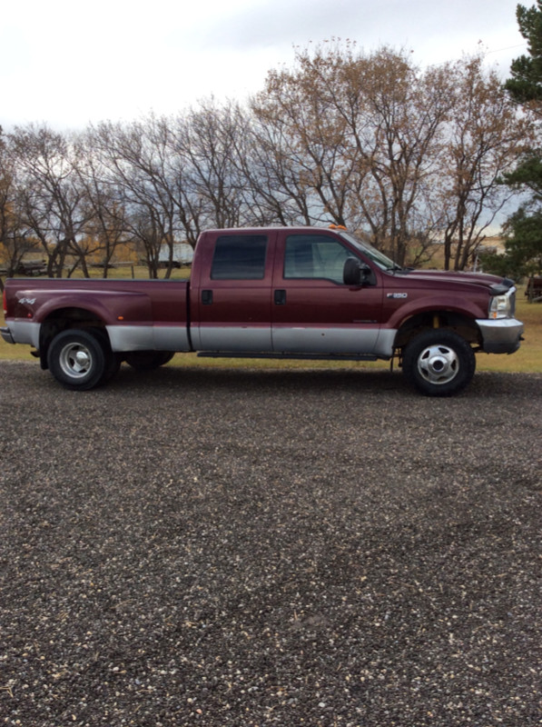 2000 Ford Dually 4x4 in Cars & Trucks in Red Deer - Image 3