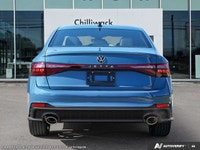 This Volkswagen Jetta GLI boasts a Intercooled Turbo Premium Unleaded I-4 2.0 L/121 engine powering... (image 5)