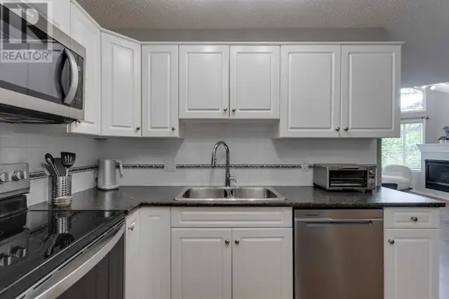 410, 20 Sierra Morena Mews SW Calgary, Alberta62863799986305124