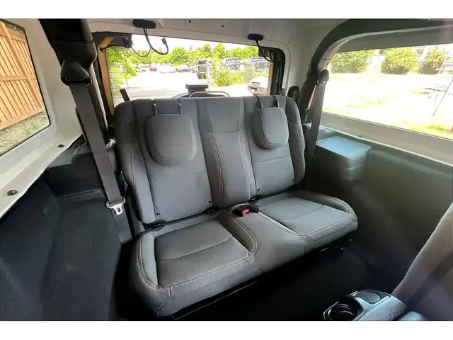 2024 Jeep Wrangler SportS 2 Dr | 12\" Screen | CarPlay | Tow Pkg in Cars & Trucks in Mississauga / Peel Region - Image 28