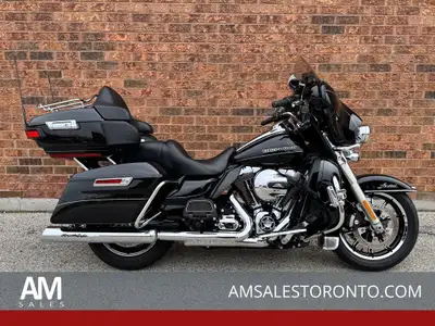 WOW! SUPER CLEAN Ultra Limited with only 11,000 miles, Screamin' Eagle pipes, Screamin' Eagle high f...