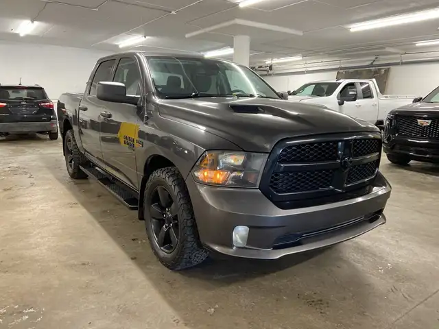 2023 Ram 1500 Classic Express 4x4 Crew Cab NIGHT PKG TOUCHSCREEN in Cars & Trucks in Calgary - Image 4
